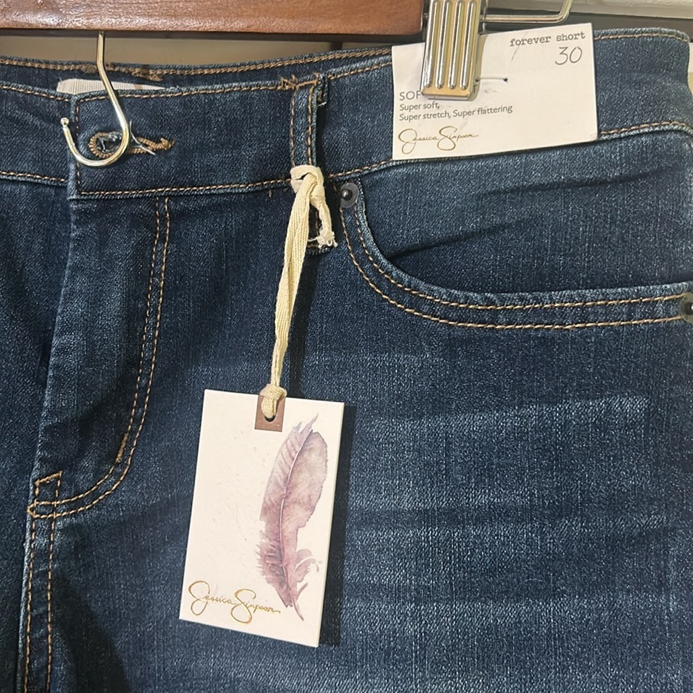 Jessica Simpson short